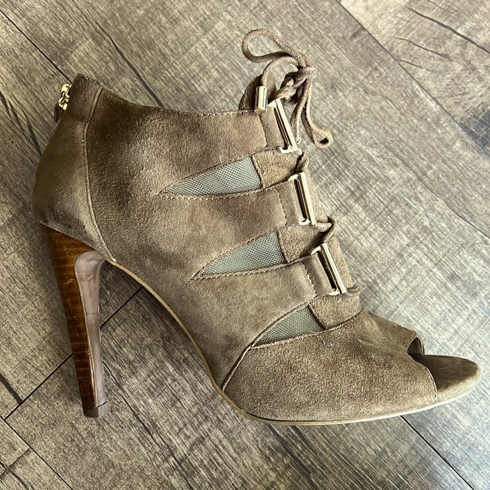 Brown heels, size 8.5